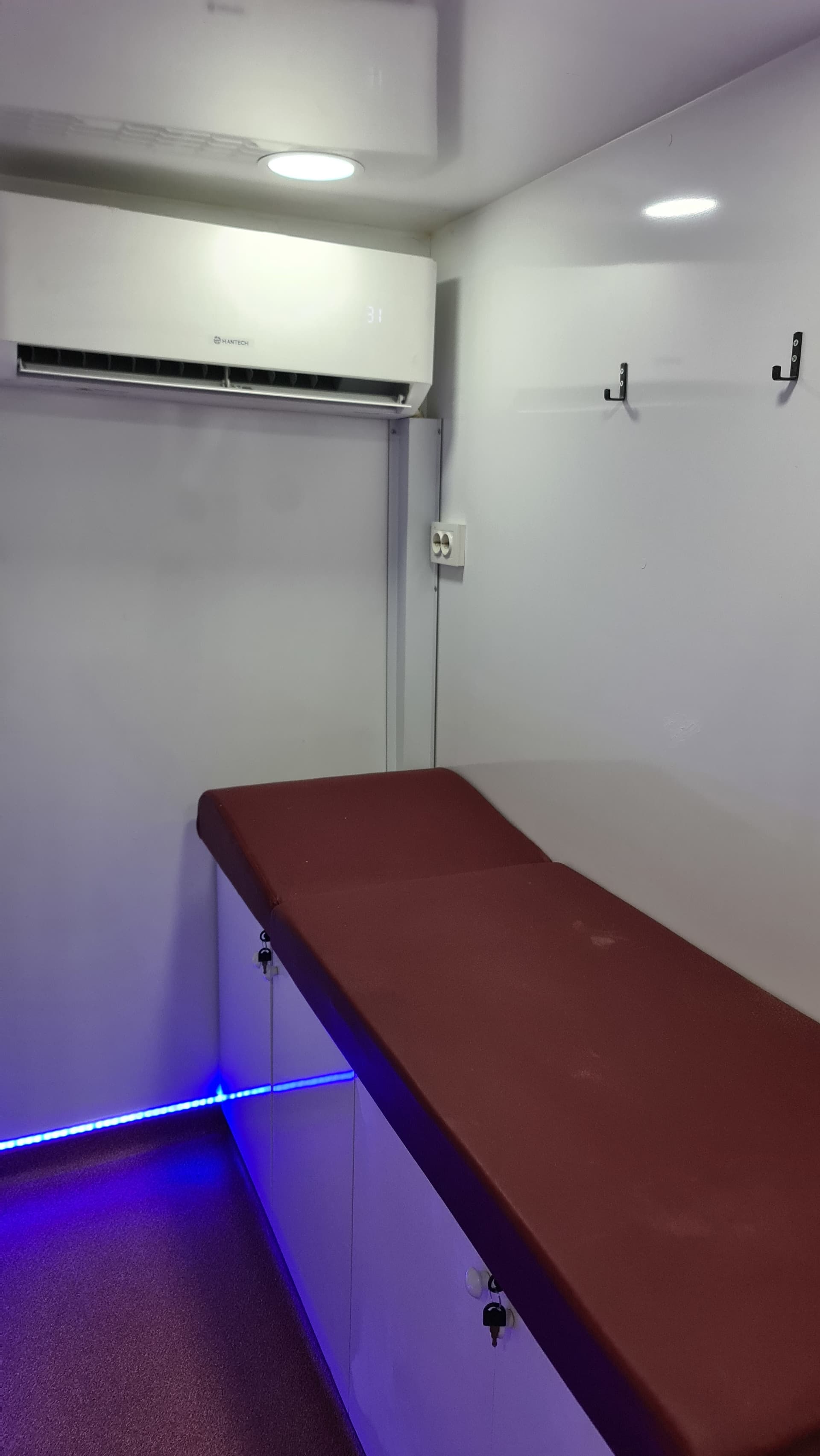 Mobil Sağlık Aracı Kasalı 12